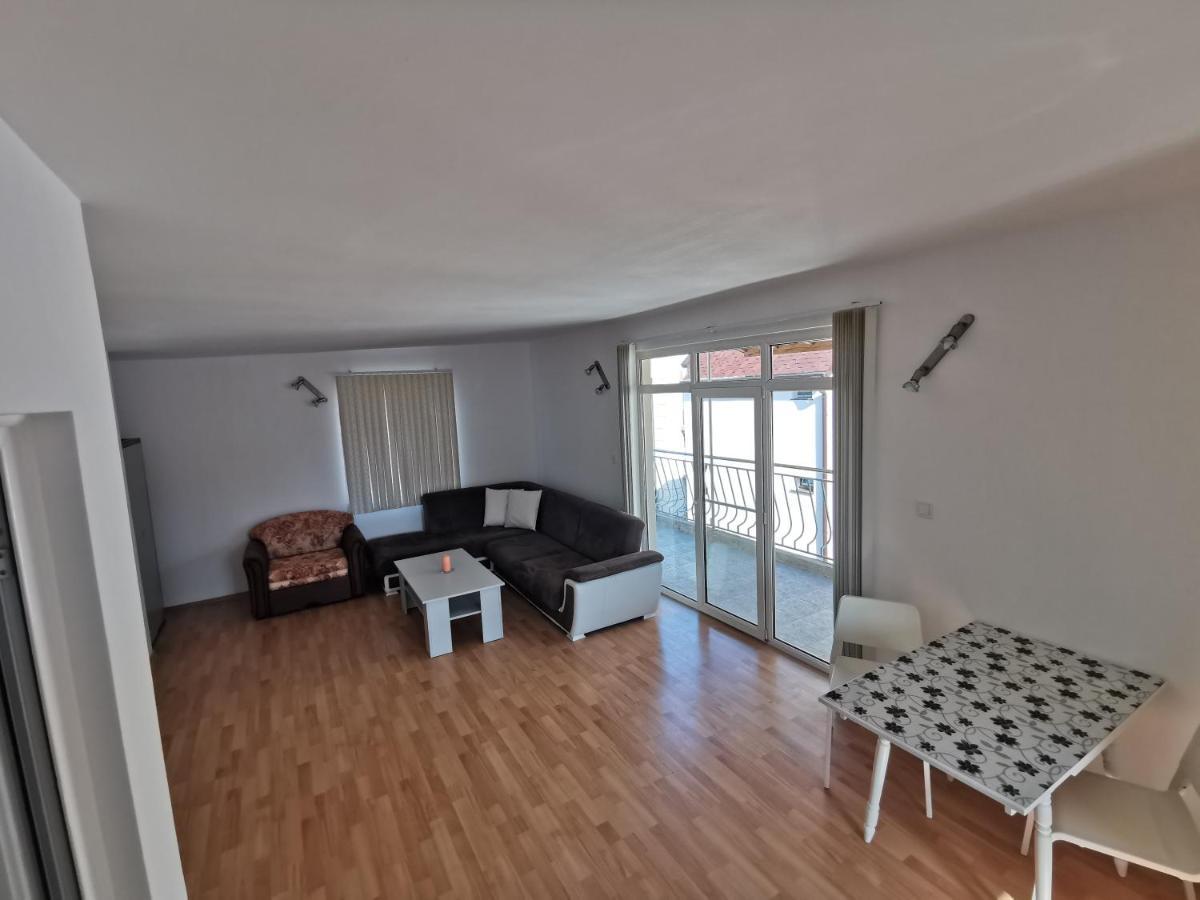 4Th Floor Appartamento Burgas Esterno foto